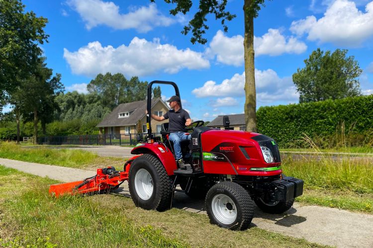 Elektrische tractor van Knegt