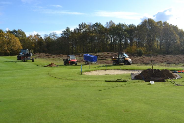 De schade na de renovatie is minimaal. De schade na de renovatie is minimaal.