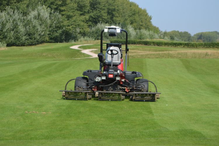 Een autonome Toro Reelmaster-fairwaymaaier