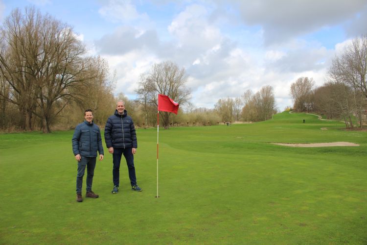 Links Arjan Kuppens, rechts Bert Hoiting